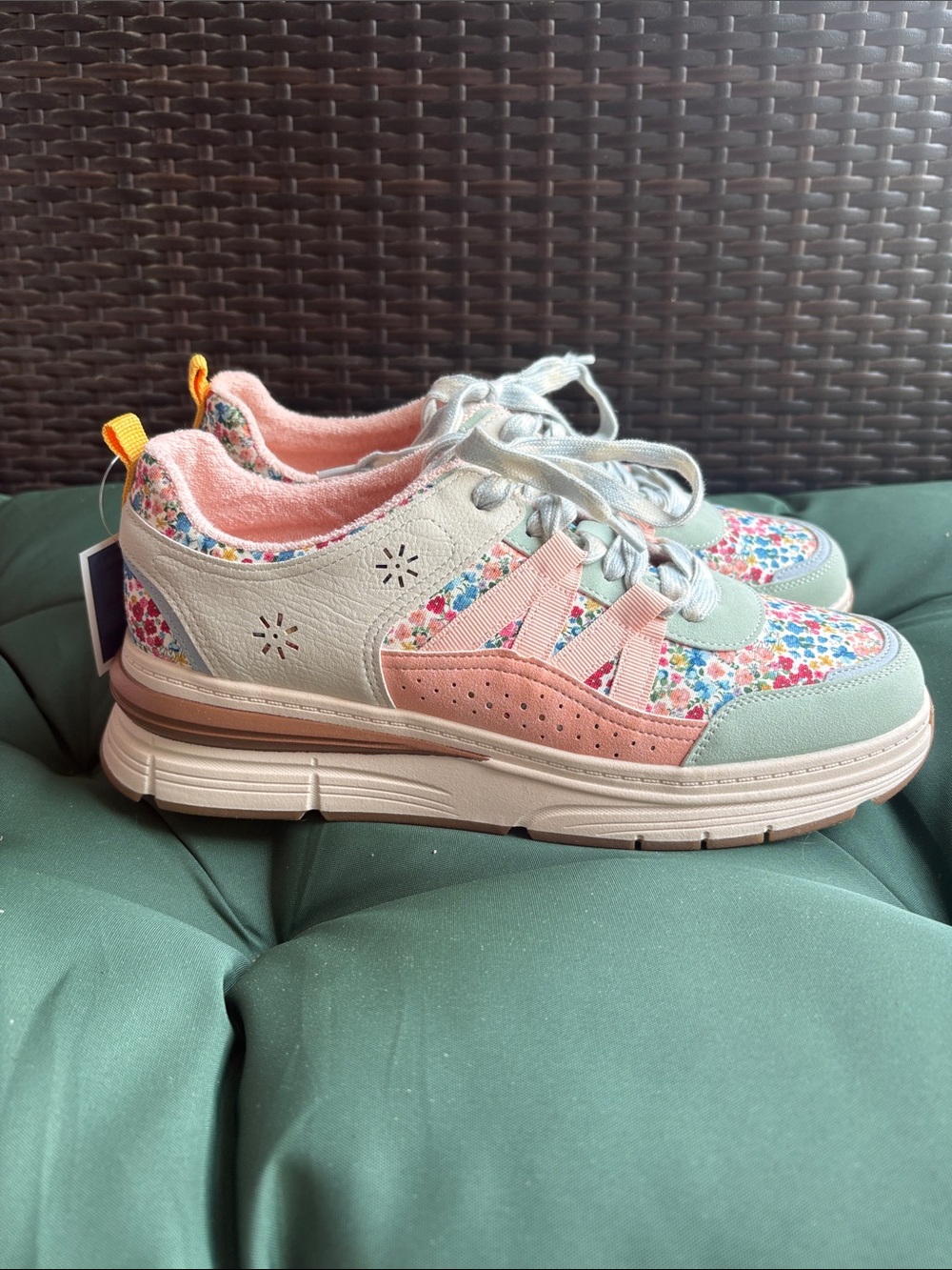 Blowfish Malibu Women’s Pink Floral Lace-Up Sneakers - Picture 6 of 11